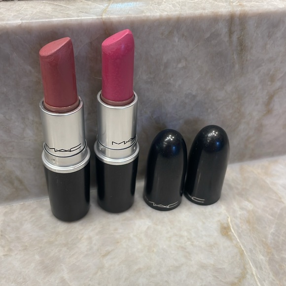 2 MAC LIPSTICKS! Colors: PINK NOUVEAU & BRAVE! Rare satin lipsticks - Picture 4 of 8